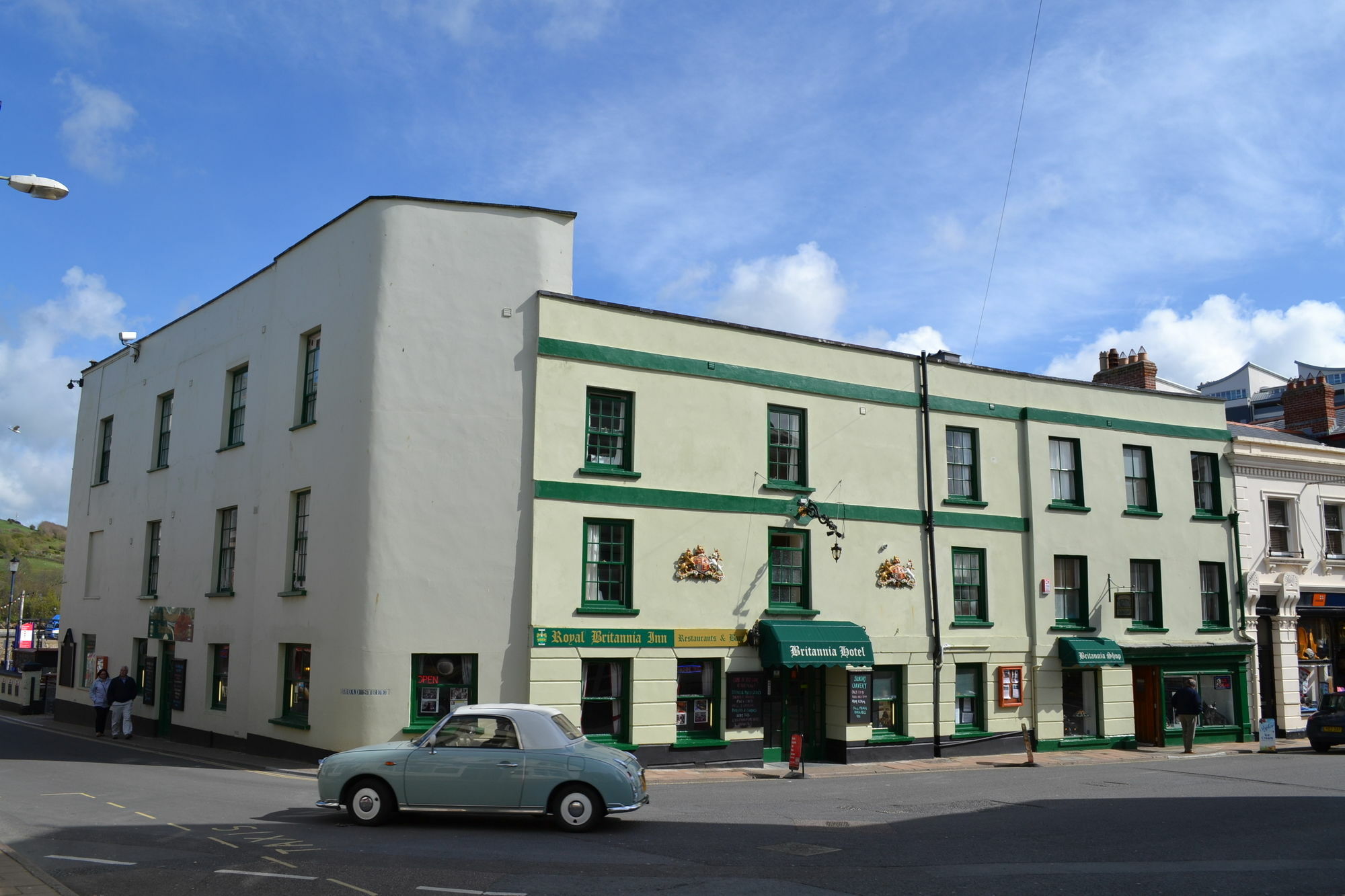 Royal Britannia Hotel อิลฟราคูมบ์ ภายนอก รูปภาพ